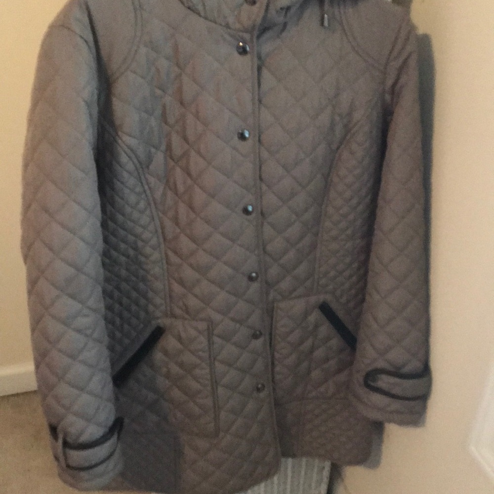 NWOT WINTER SLIM PUFFER COAT